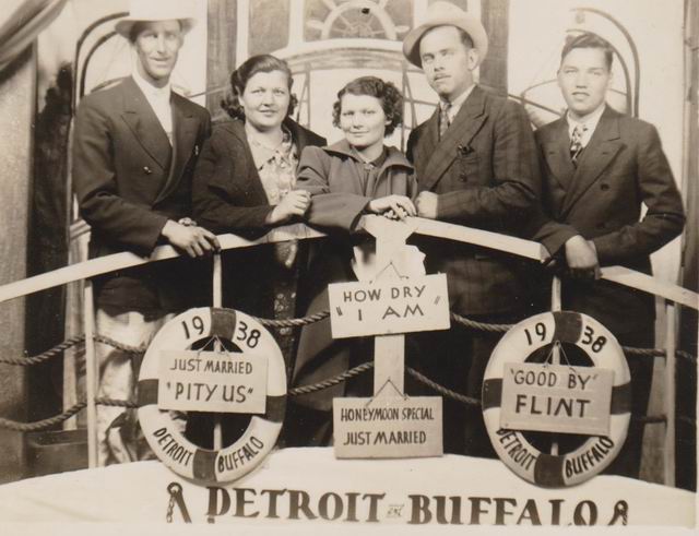Flint Park (Flint Amusement Park) - Family Shot In Front Of The Fake Boat From Marsha (newer photo)